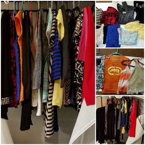 Womens Sz LG Tops & Skirt 29PC